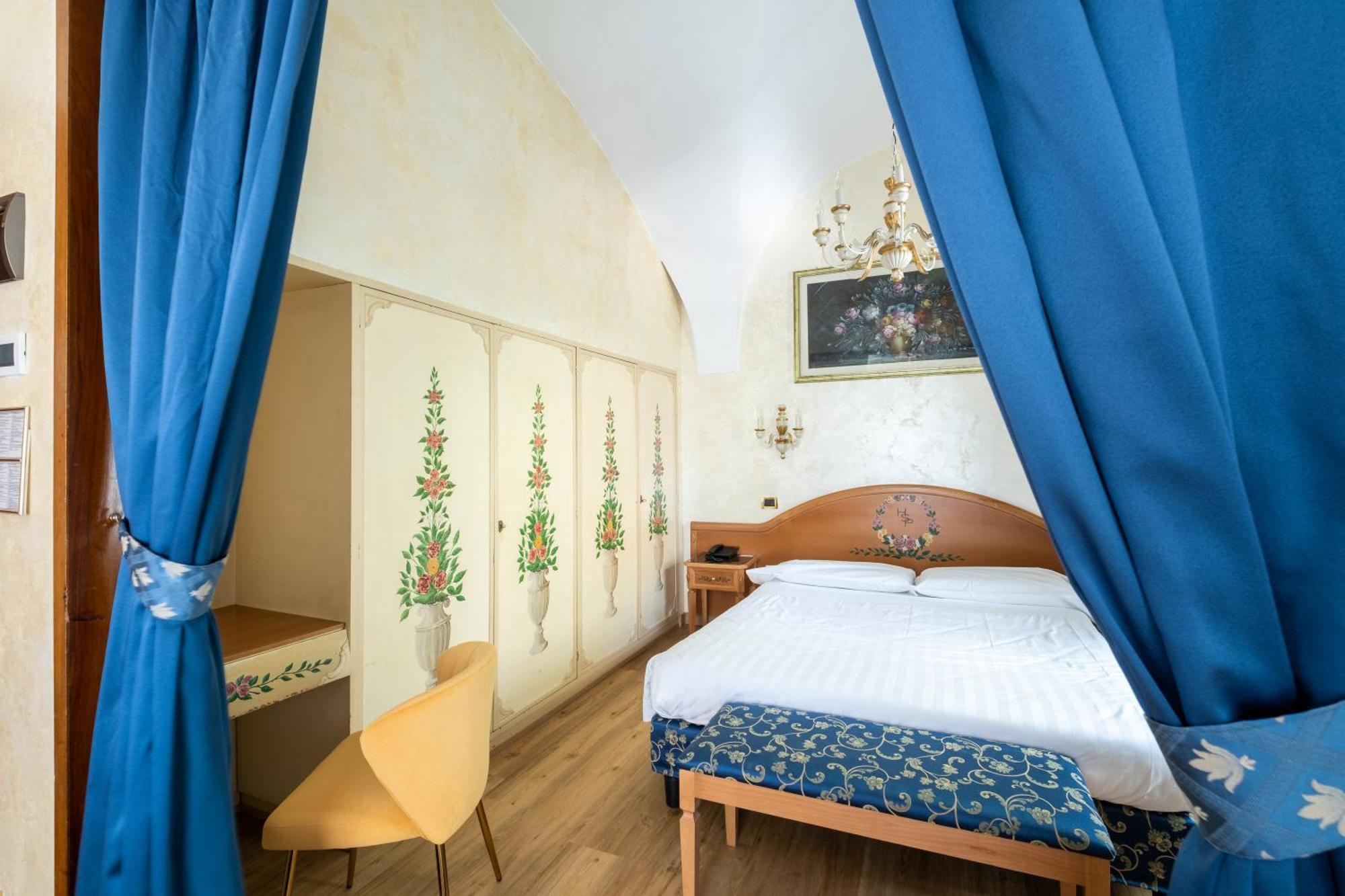 Hotell Santa Prisca Roma