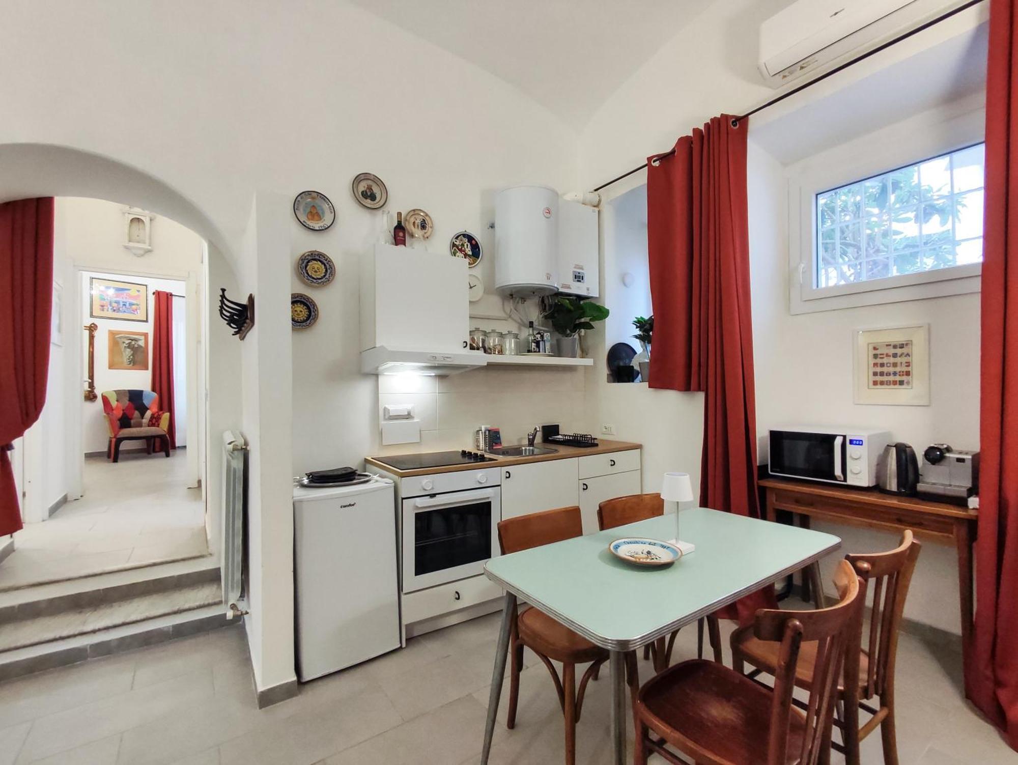 House Of Cardinals Apartment