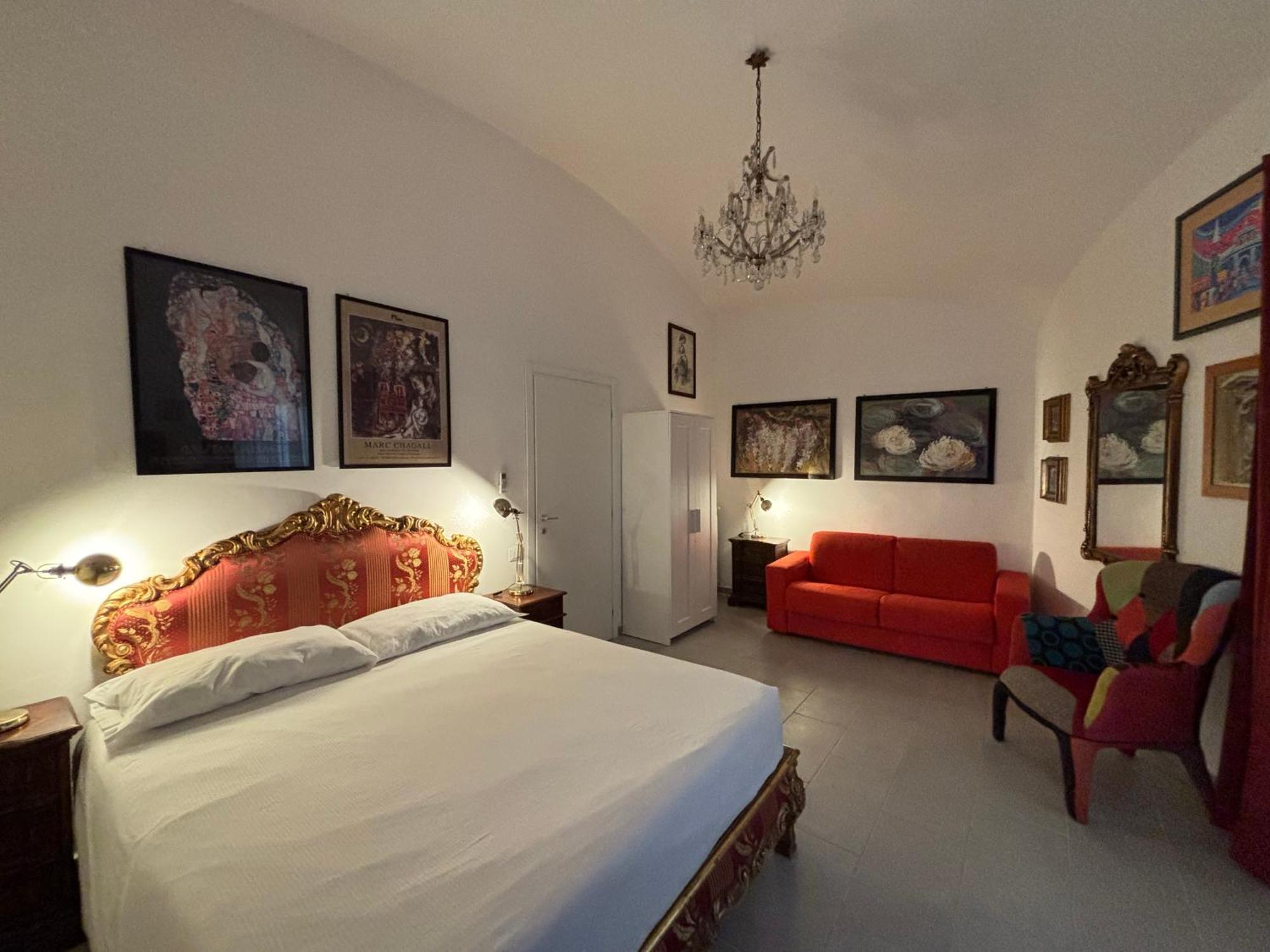 House Of Cardinals Apartment *
