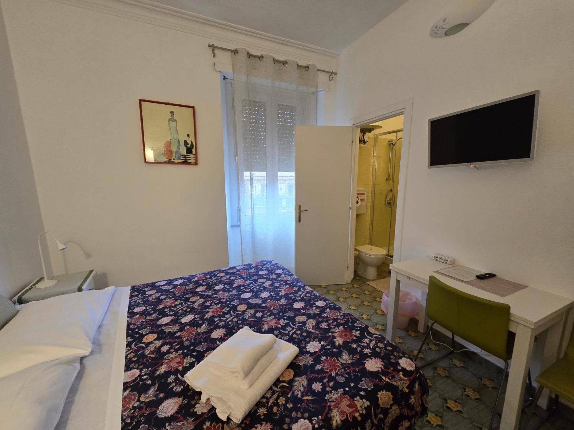 Esquilino Di Yan * Roma