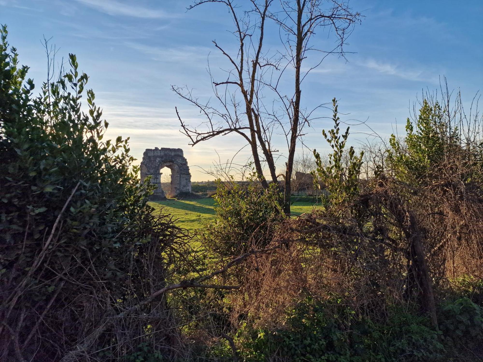 Appia Antica - Parco Acquedotti *