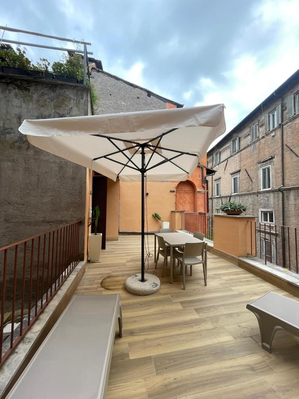 Affittacamere Chich In The Heart Of Historic