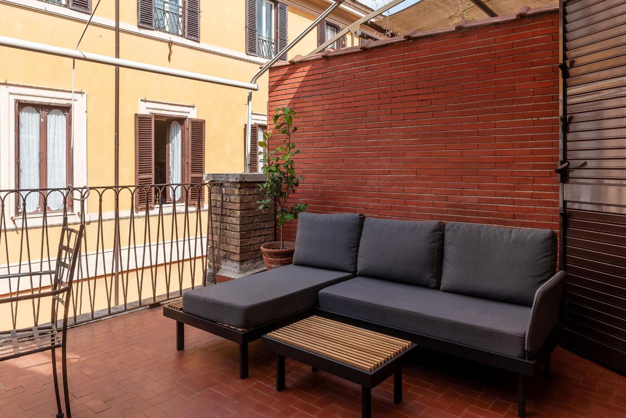 Apartamento Rasella 21 - Fromhometorome
