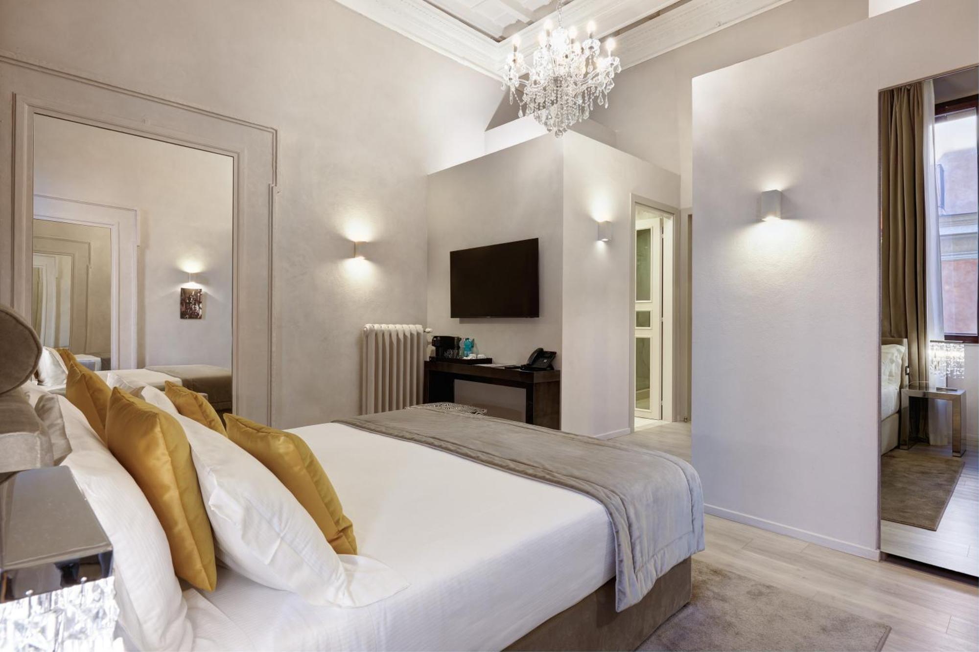 Terrace Pantheon Relais Hotel 4*