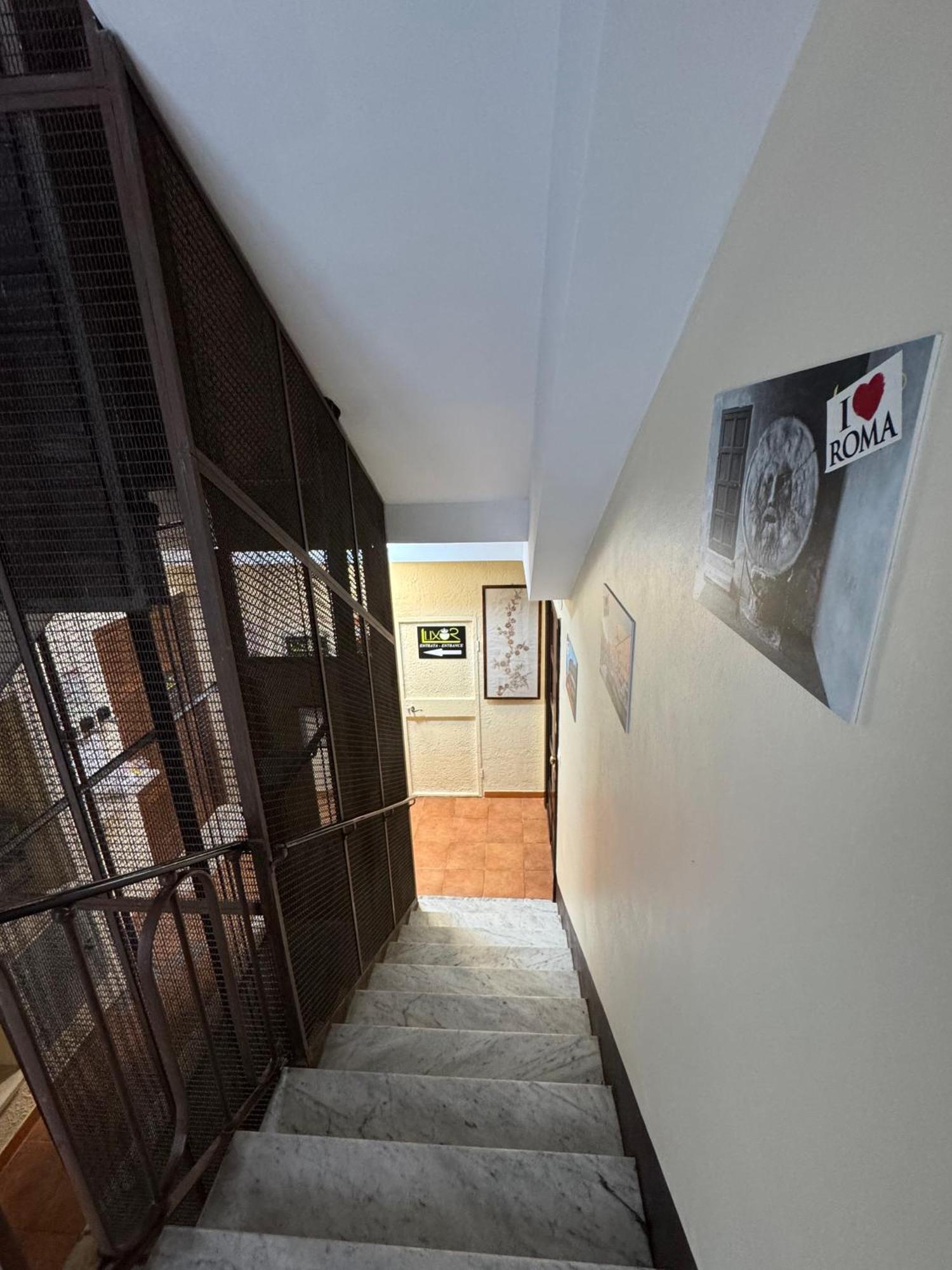 Luxor Eco Casa E Per Vacanze In Centro Piazza Bologna, Colosseo, Piazza Di Spagna, Vaticano, San Pietro, Sapienza, Fontana Di Trevi, Piazza Navona, Trastevere, Tiburtina, Termini, Aeroporto Bed & Breakfast Roma
