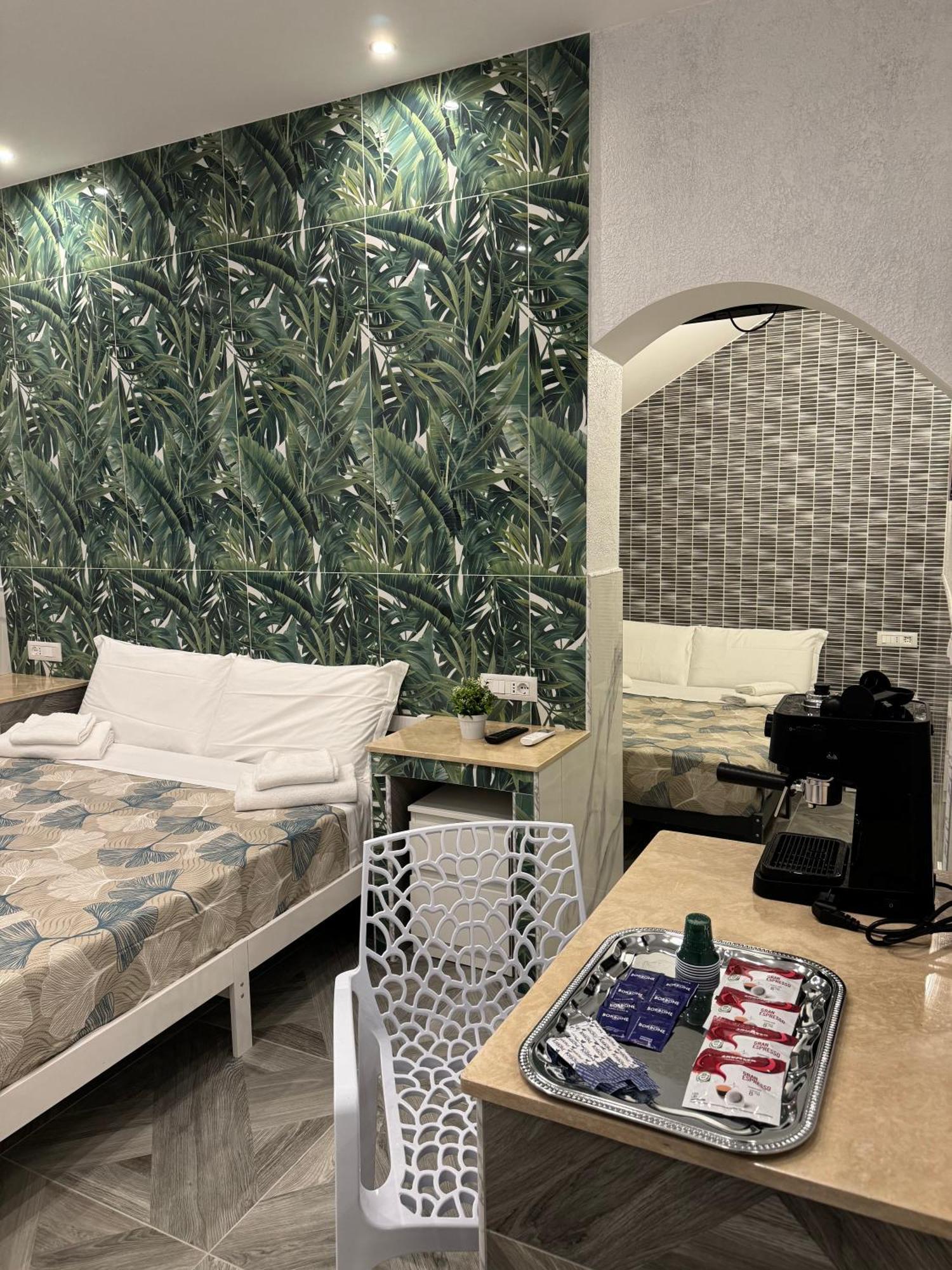 Luxor Eco Casa E Per Vacanze In Centro Piazza Bologna, Colosseo, Piazza Di Spagna, Vaticano, San Pietro, Sapienza, Fontana Di Trevi, Piazza Navona, Trastevere, Tiburtina, Termini, Aeroporto Bed & Breakfast Roma