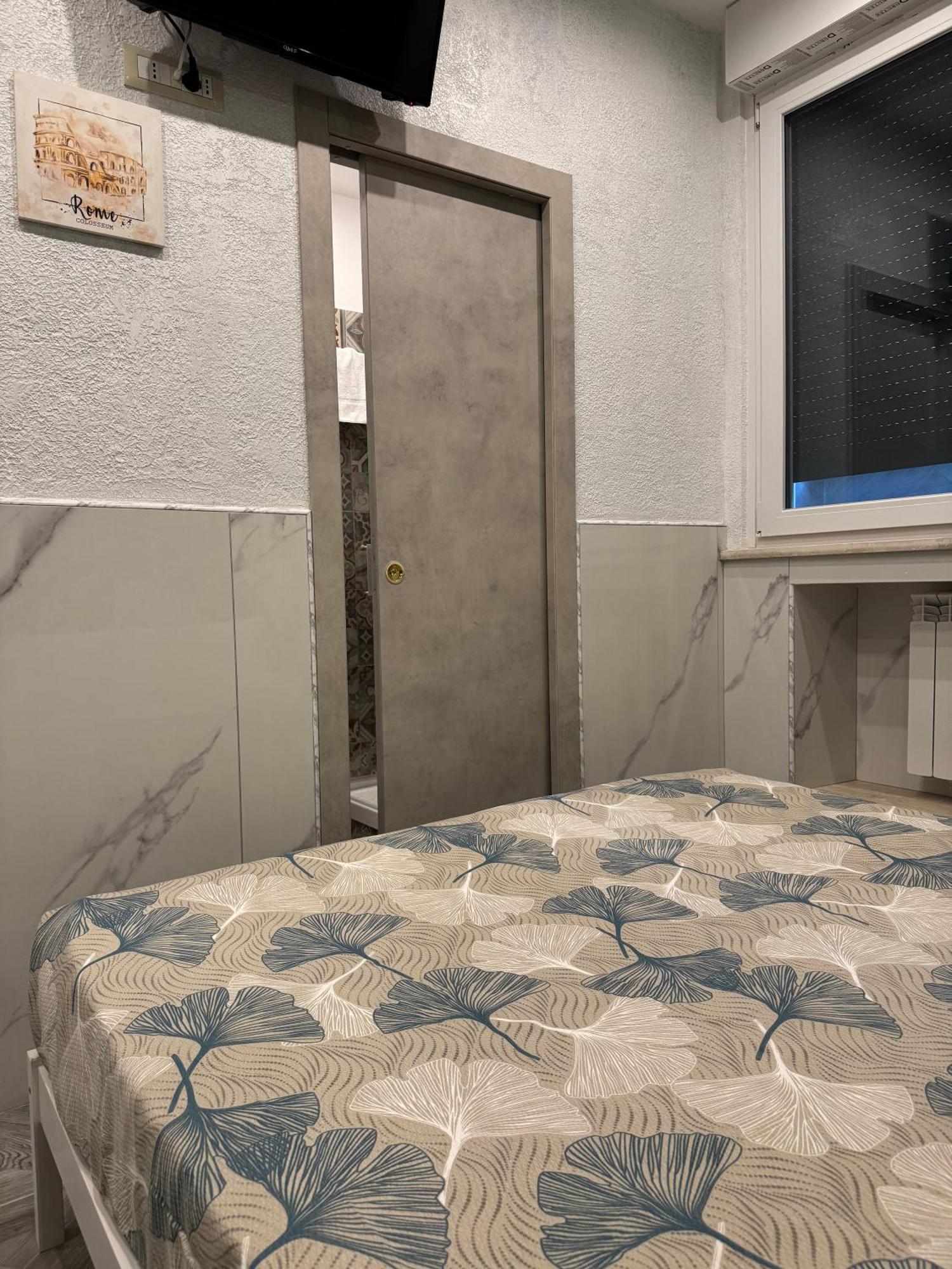 Luxor Eco Casa E Per Vacanze In Centro Piazza Bologna, Colosseo, Piazza Di Spagna, Vaticano, San Pietro, Sapienza, Fontana Di Trevi, Piazza Navona, Trastevere, Tiburtina, Termini, Aeroporto Bed & Breakfast Roma