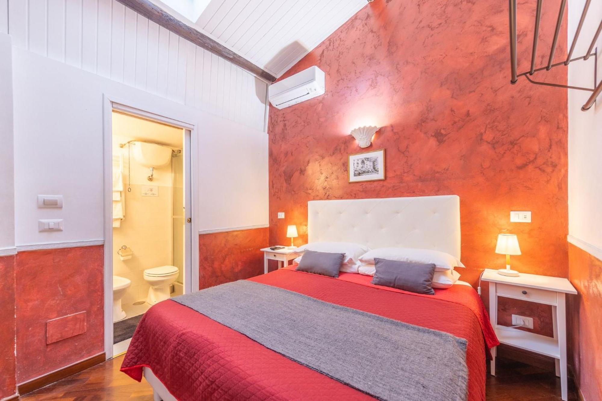 In Bb - Skylight Double In History House * Roma