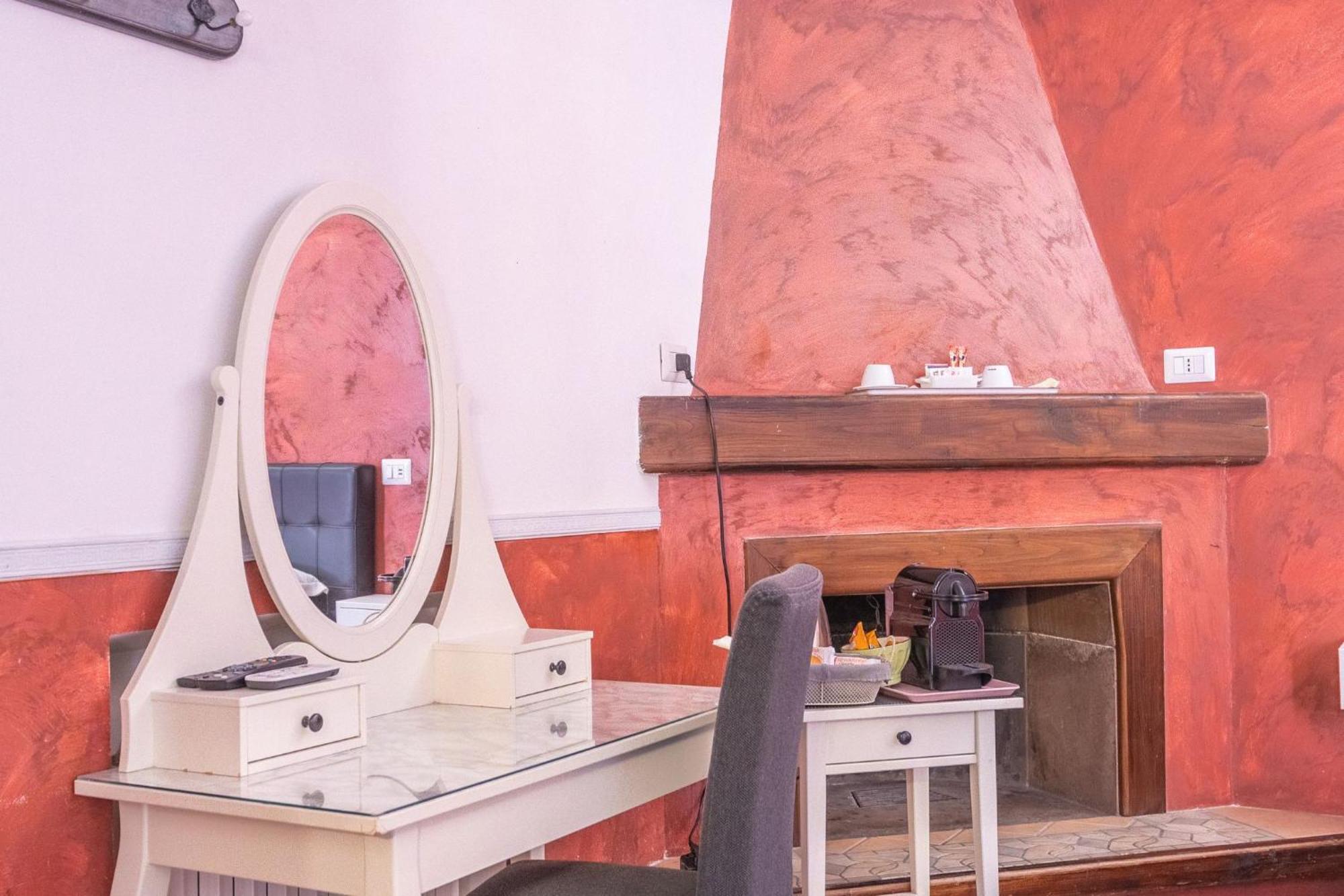 In Bb - Family In History House Rome