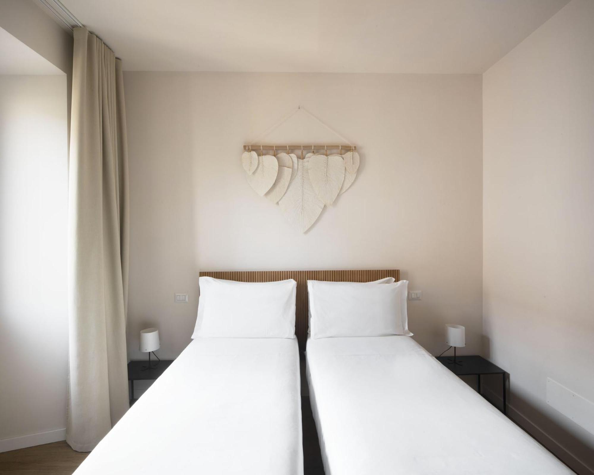 Yellowsquare Albergue