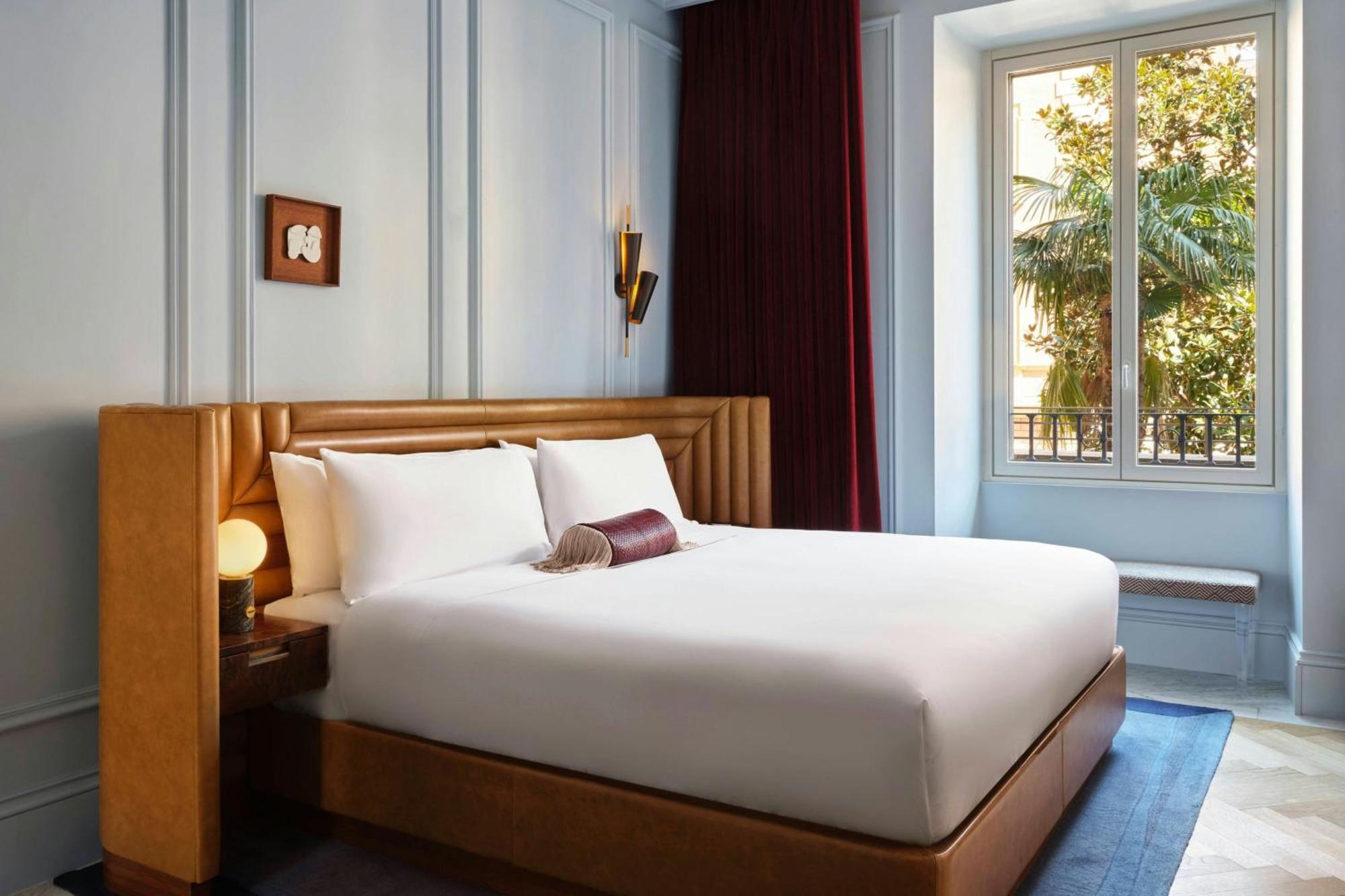 Hotel W