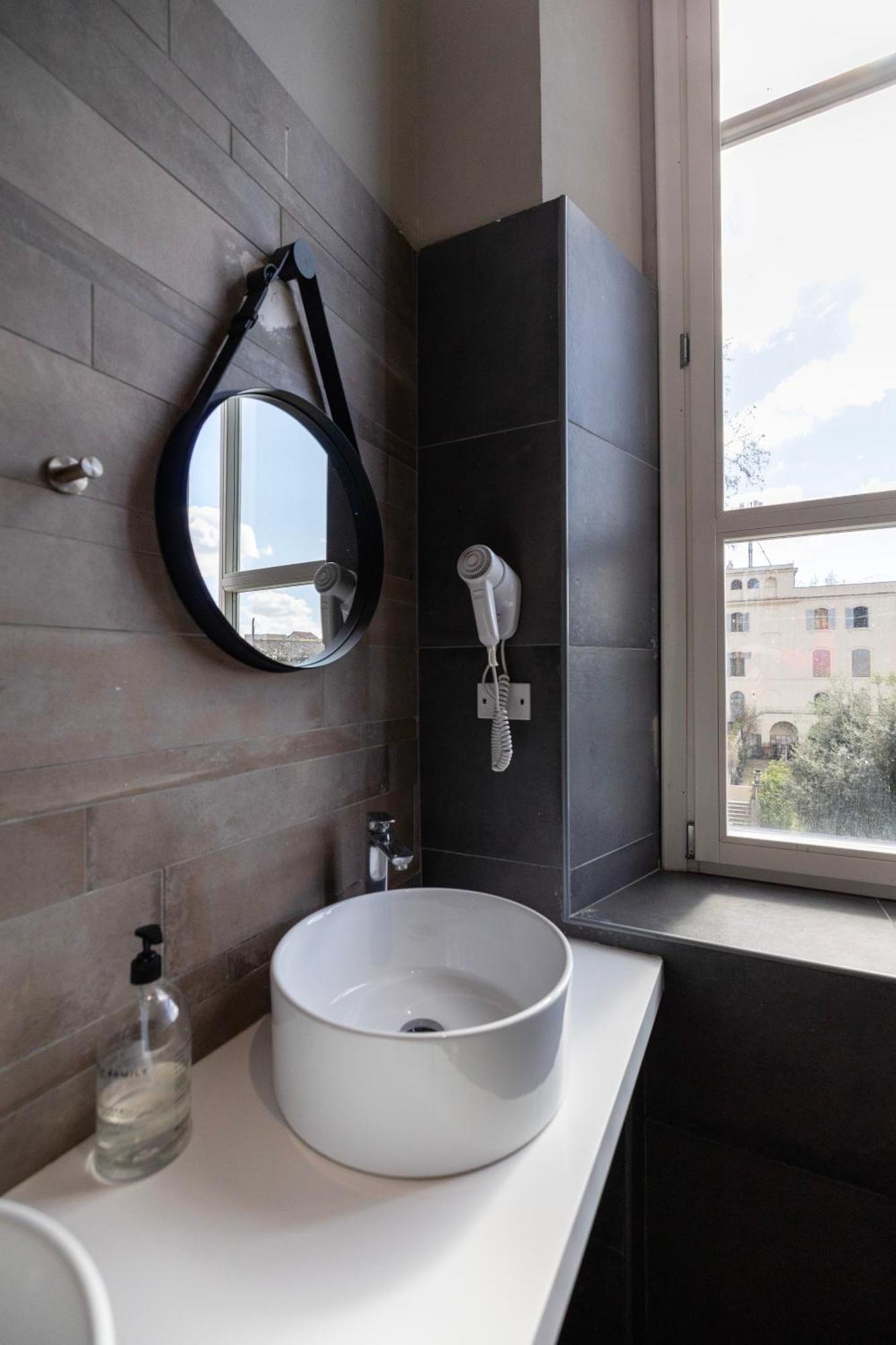 Albergue Borgo Ripa Urban Travel *