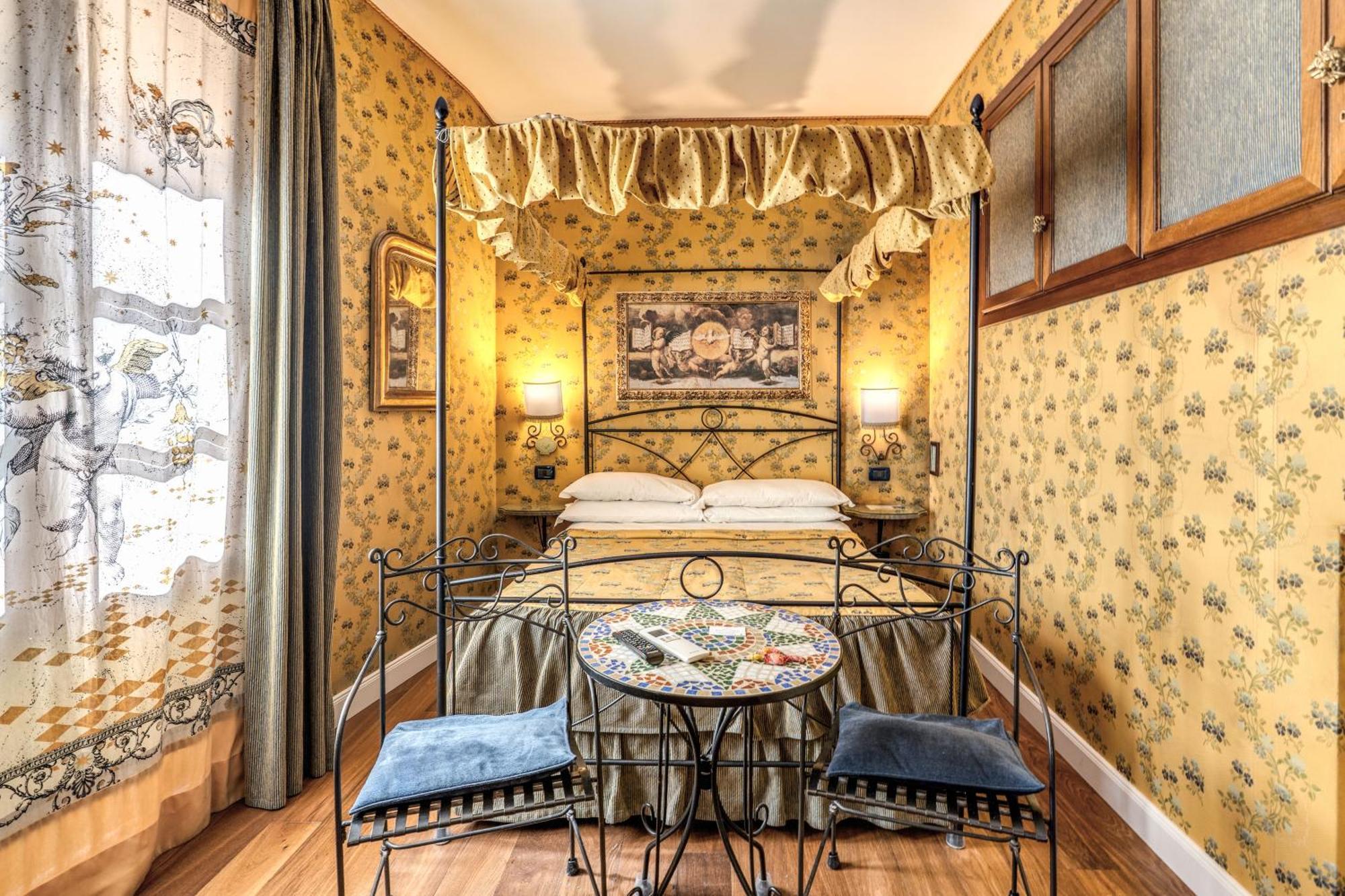 Residenza Ave Bed and breakfast 4*