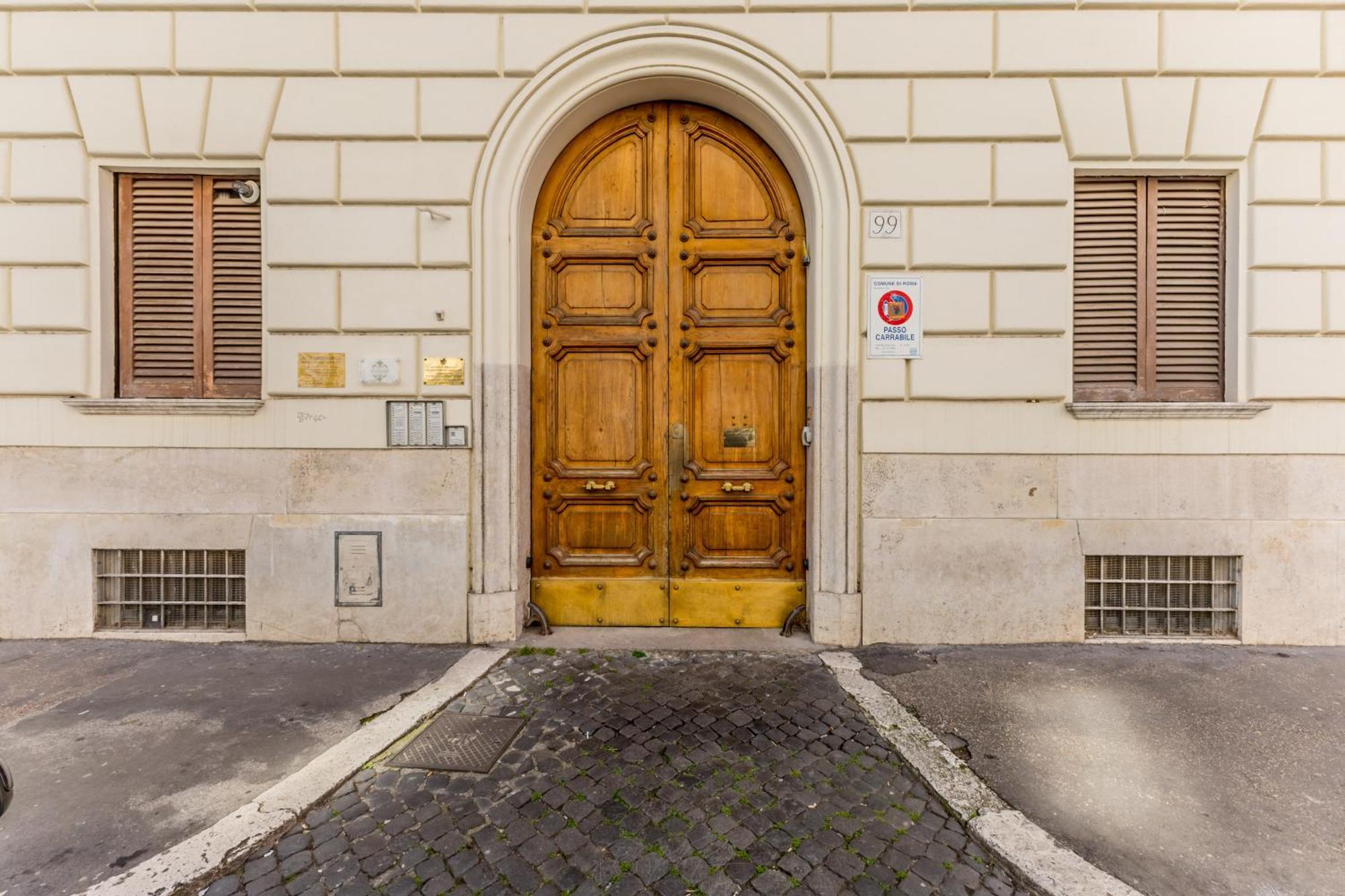 Domina Livia Vaticano - E Roma