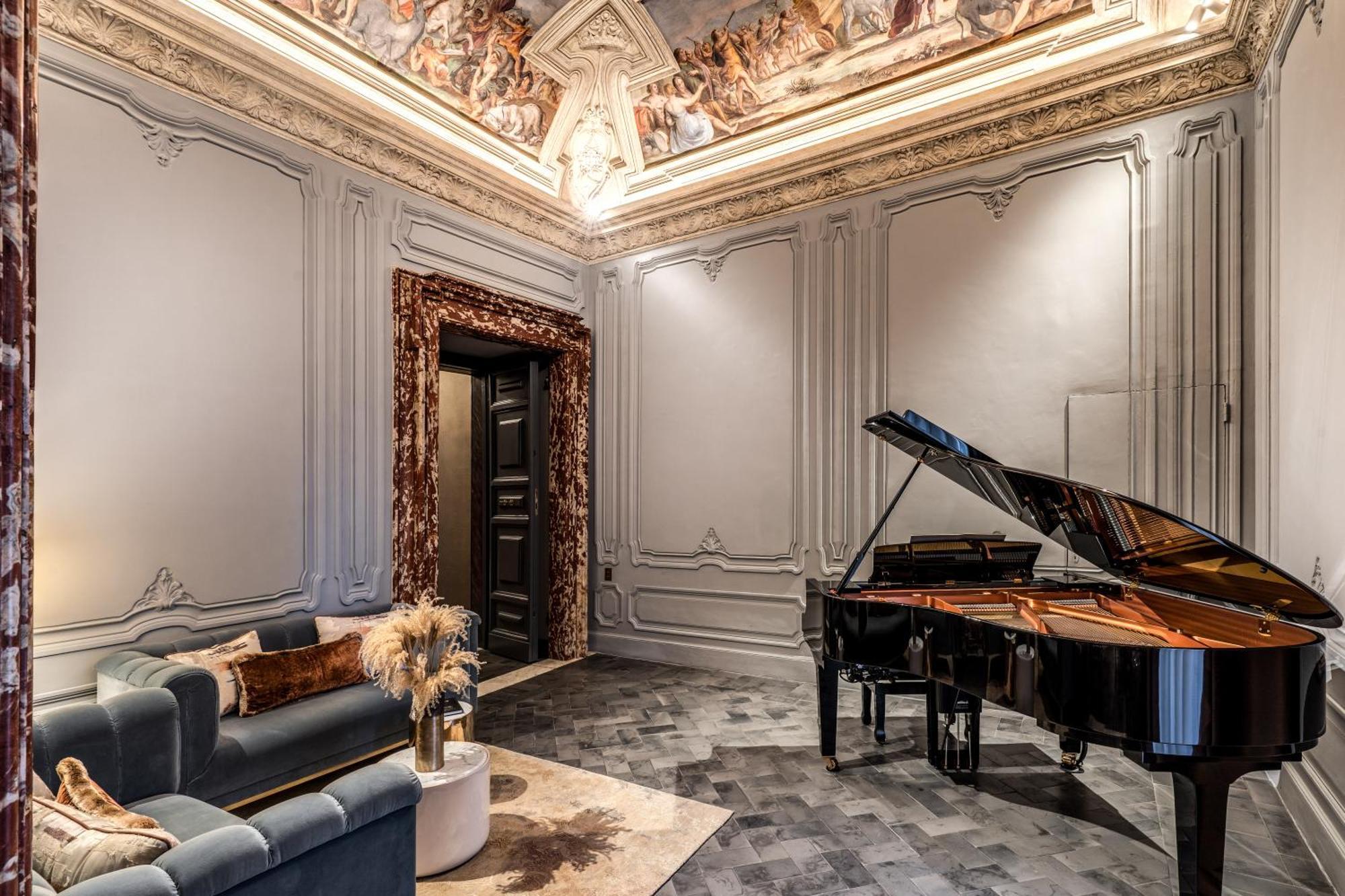 Eitch Borromini Palazzo Pamphilj Hotel