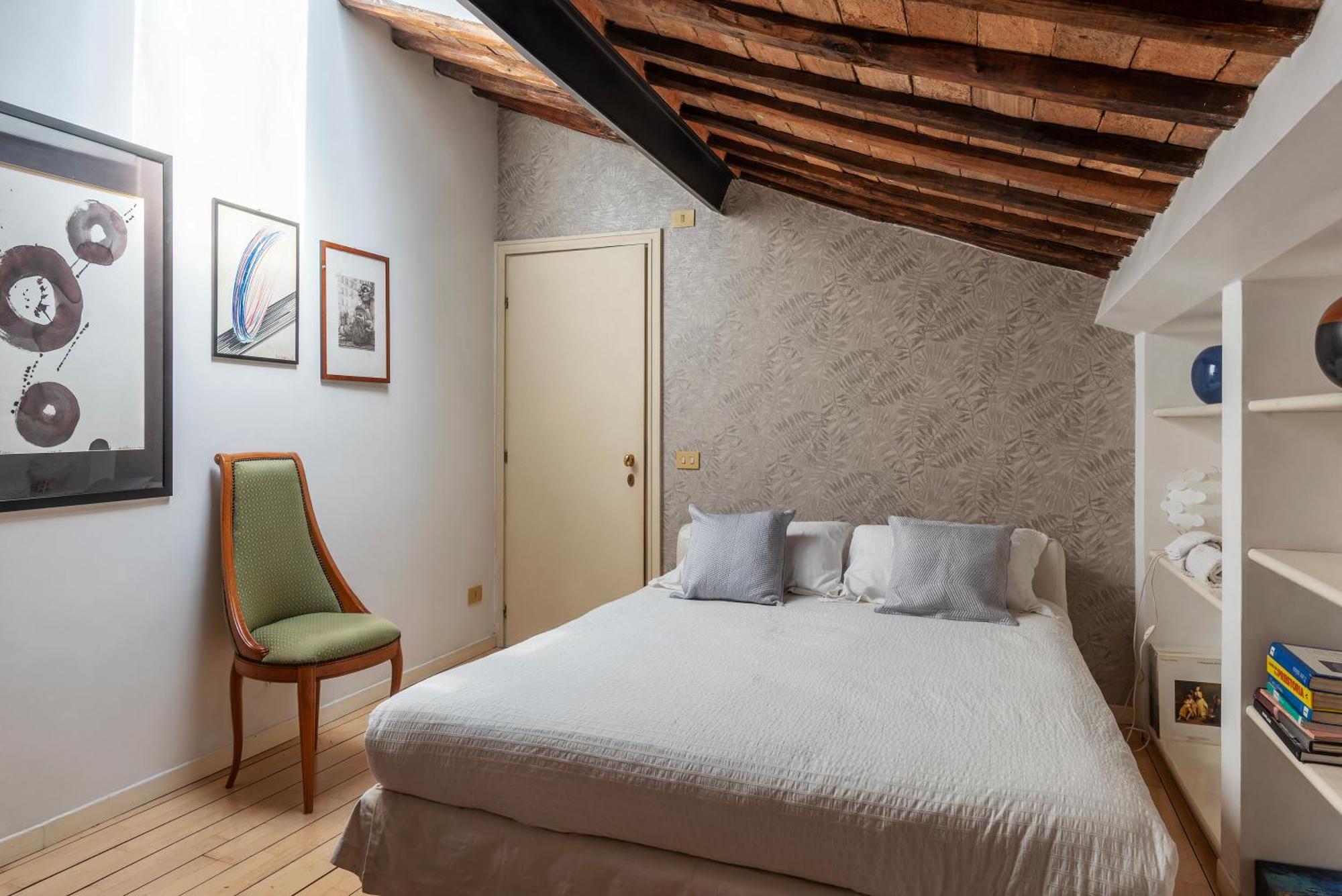 Alloggio in famiglia White With Bathroom And Shared Terrace