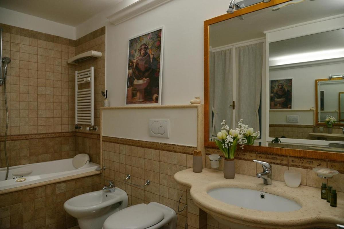 Apartment Casa Iulia - Raffinata Dimora Nel Cuore Di Rom