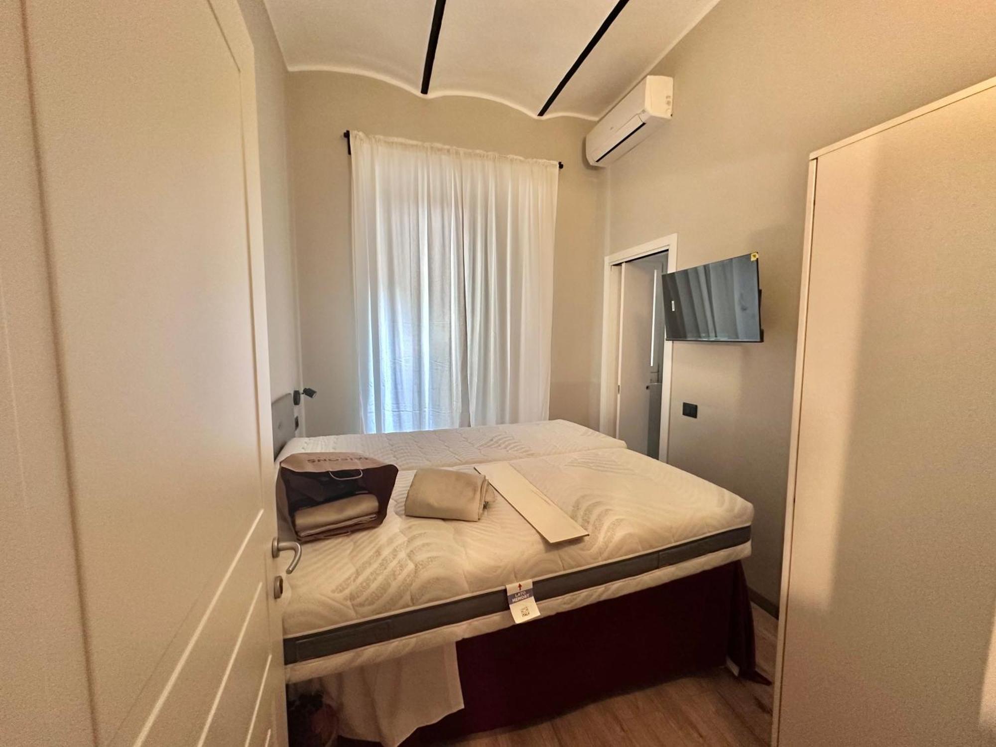 Român Holidays Albergue *