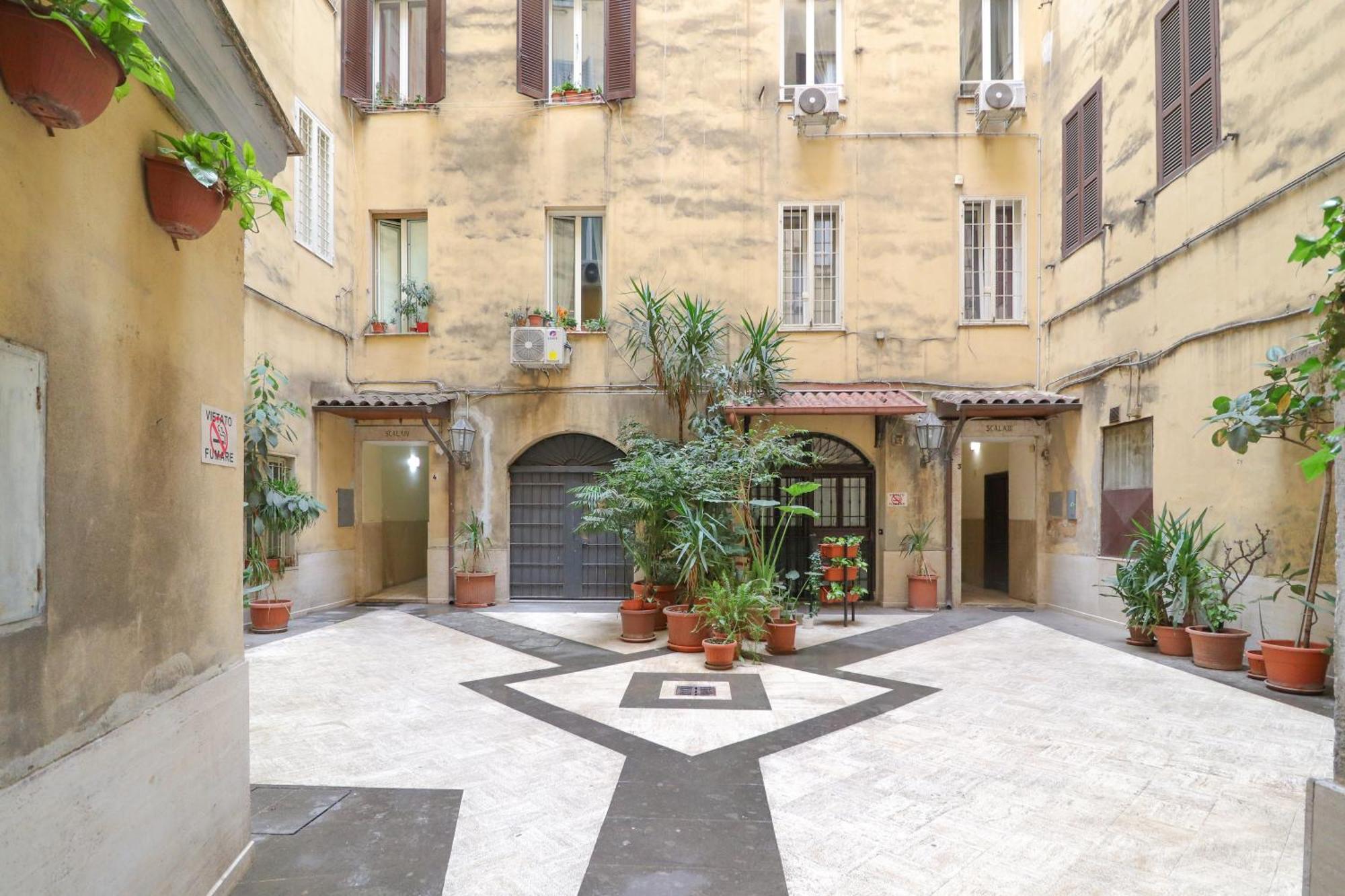 Flora- Loft Luxury - Tra Colosseo E Santa Maria Maggiore - Metro Apartment Rome
