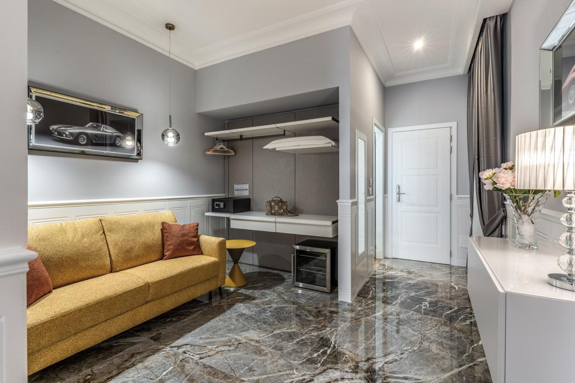 Spanish Steps Oasis