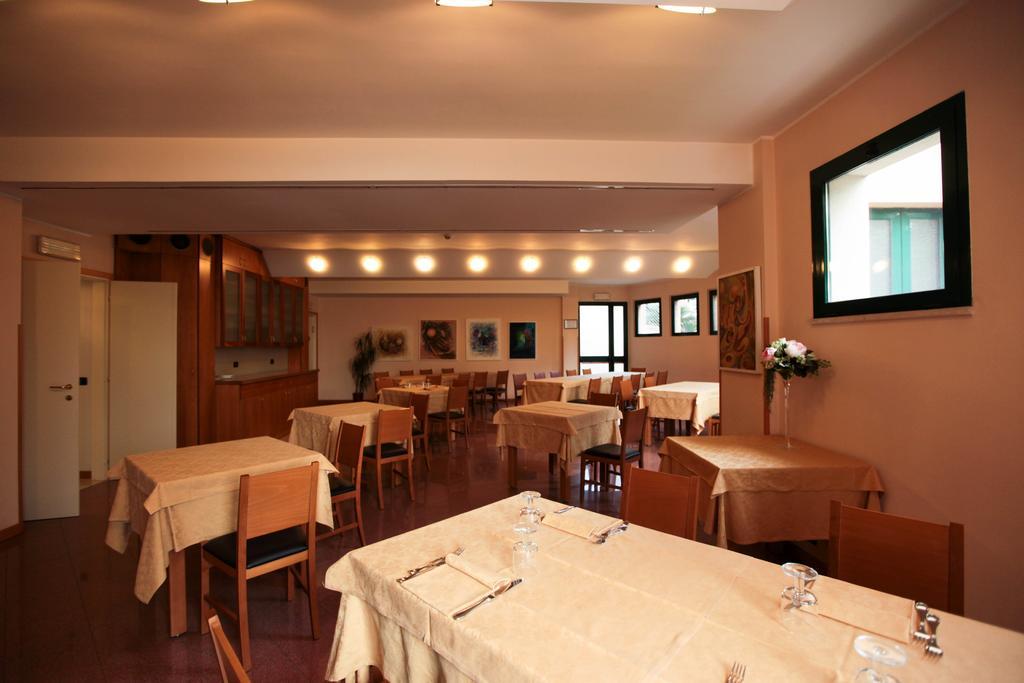 Hotel Kaire Roma