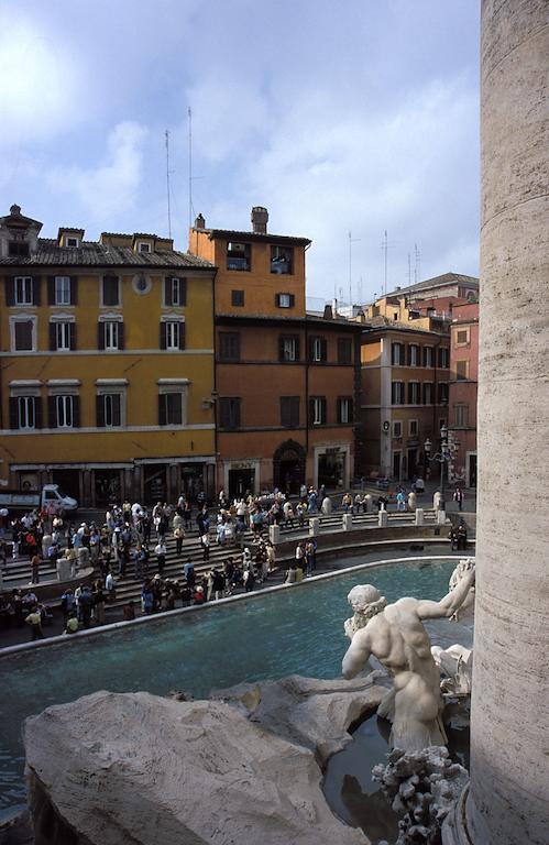 Fontana 3* Roma