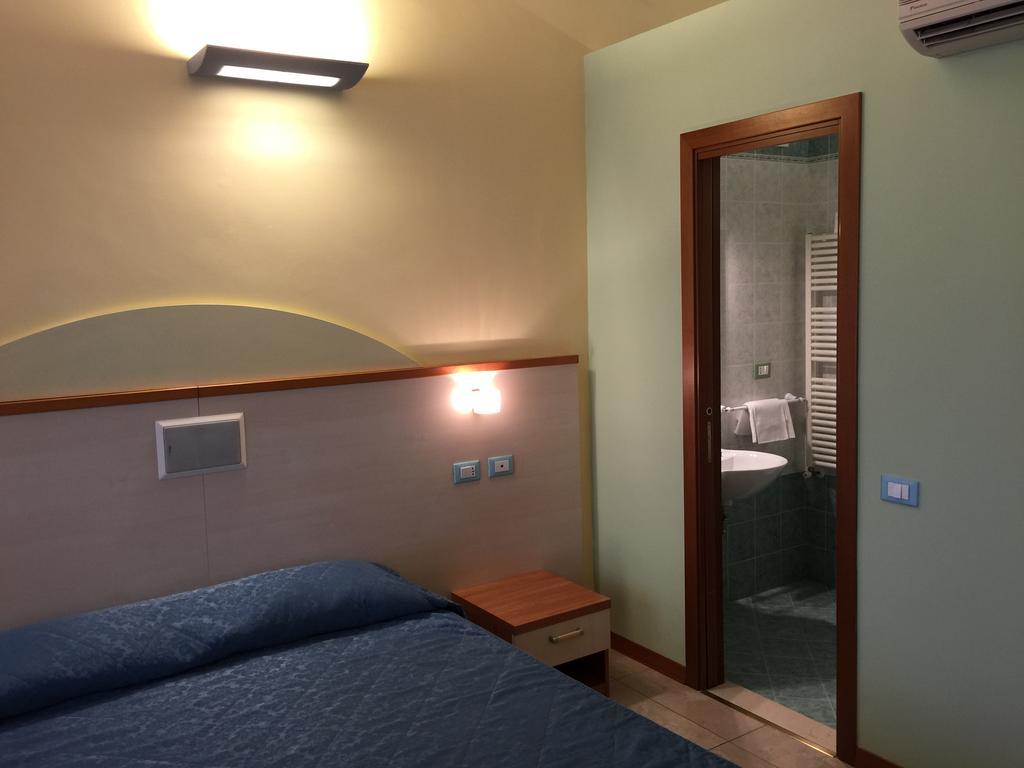 Casa Carra Pensión Roma