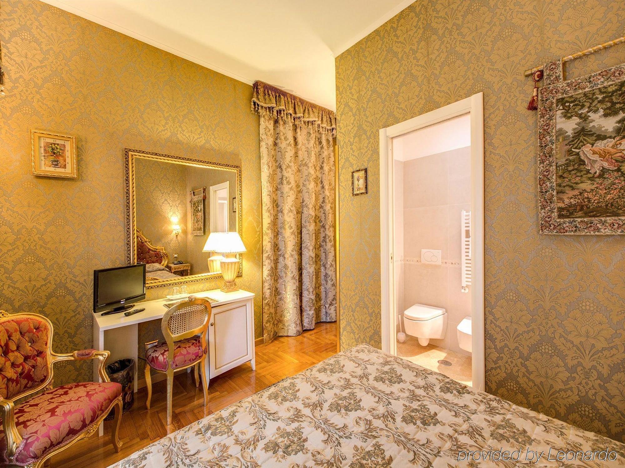 Domus Colosseo 3*