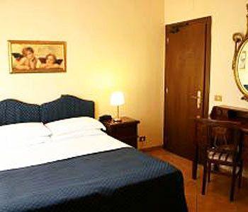 Caracciolo Hotell Roma