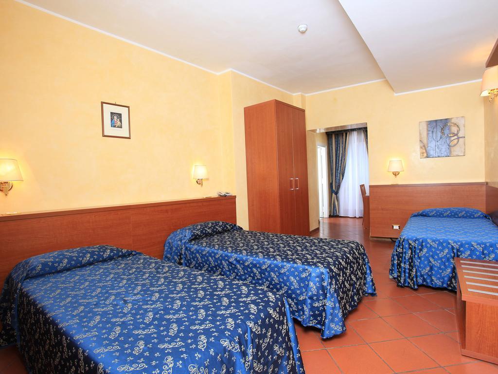 Casa Di Santa Francesca Romana A Ponte Rotto 2* Roma