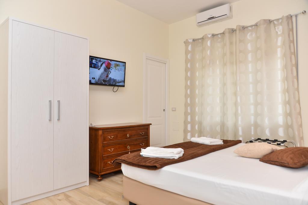 Apartment Your Rhome Rom