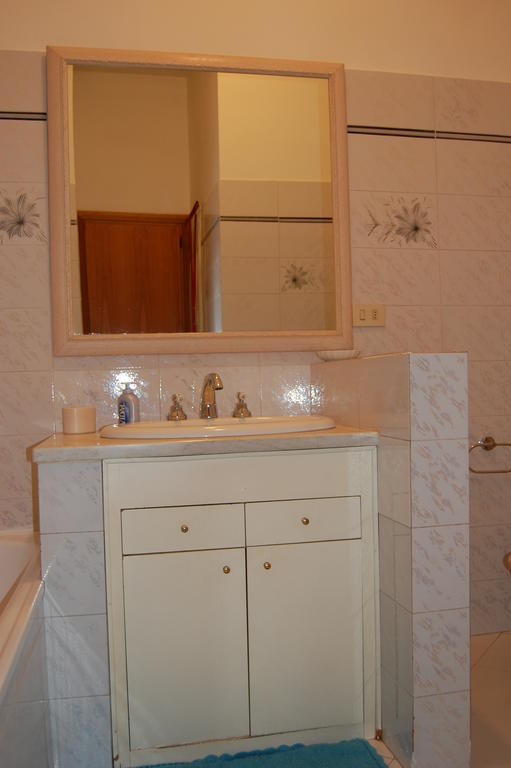 Bed & Breakfast Sessoriana Rome