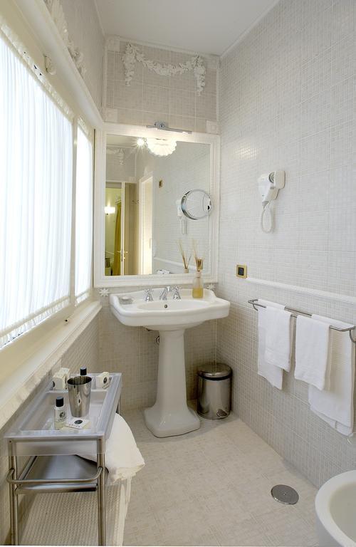 Gasthof Suites Rome