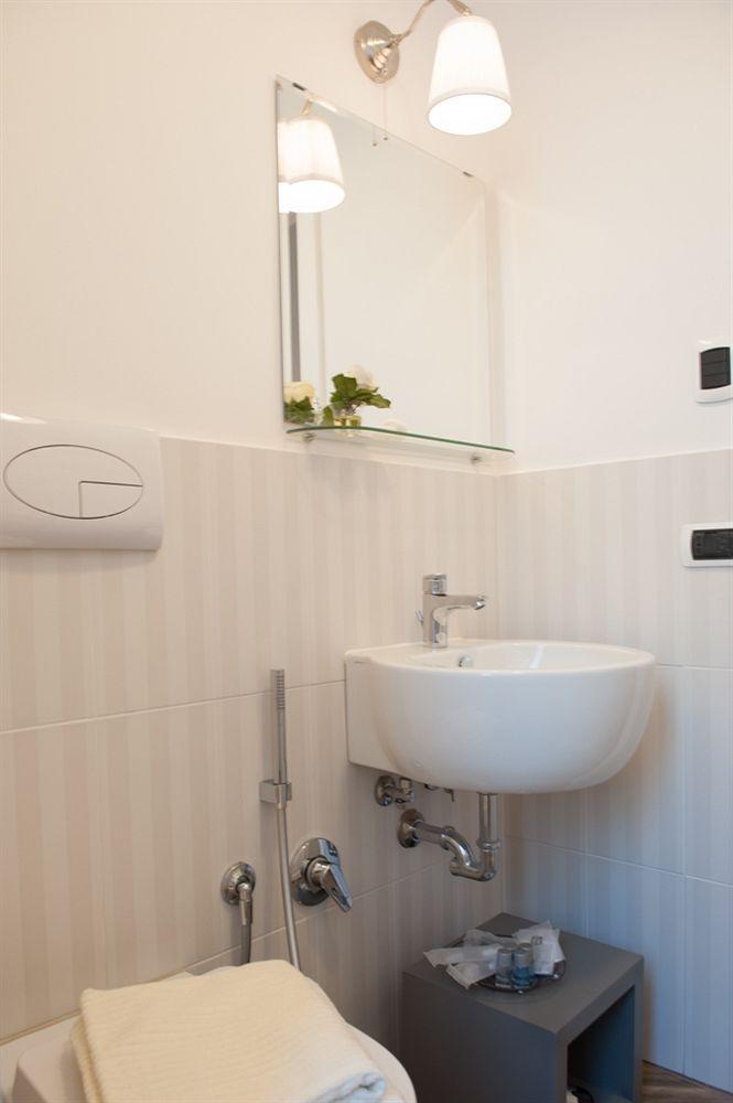 Bed & Breakfast Residenza Mazzini 2*