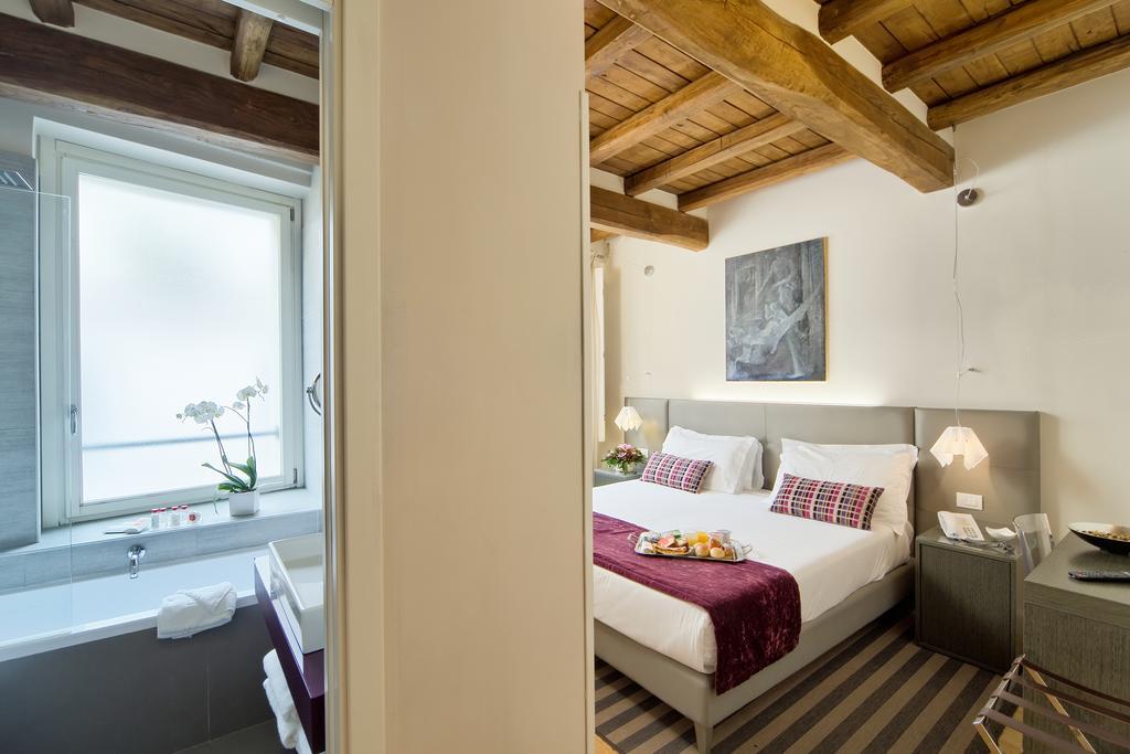 Trevi Palace Luxury