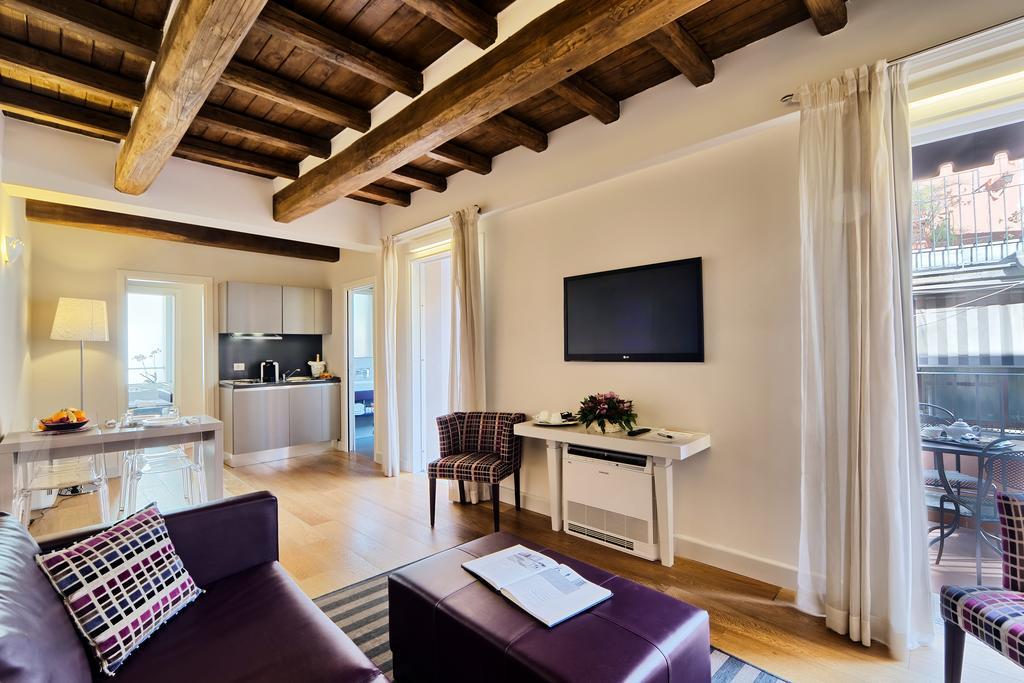 Hotel Trevi Palace Luxury 4*
