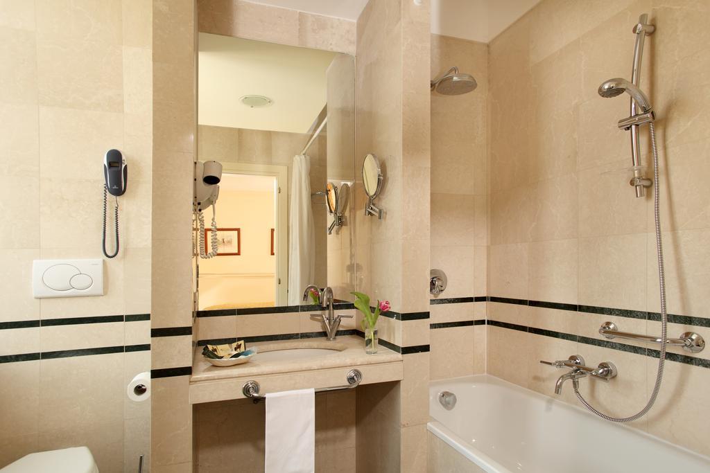 Hotel Delle Vittorie 3*