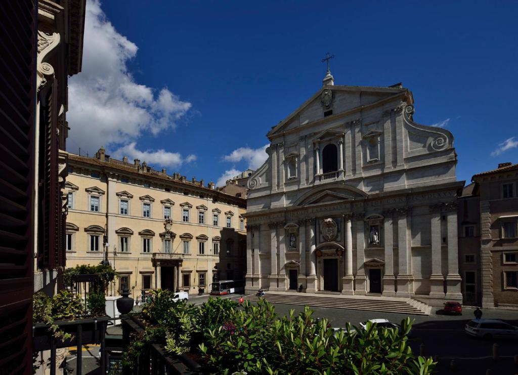 Pensión Piazza Del Gesu' Luxury 2*