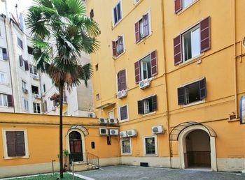 San Pietro's - Gjestgiverier
