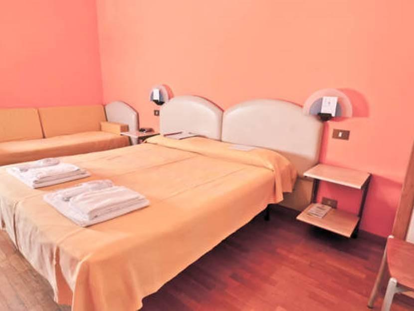 Alessandro A San Pietro Bed 2*