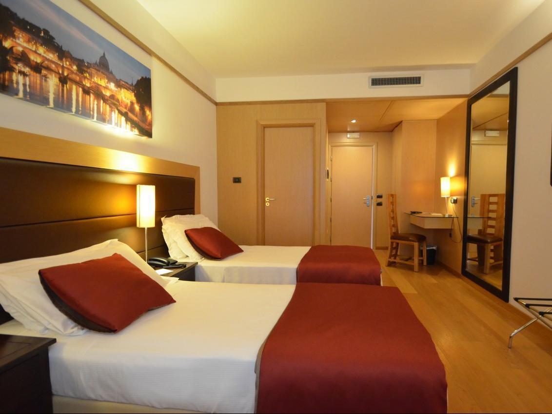 Ginevra Palace 3* Rom
