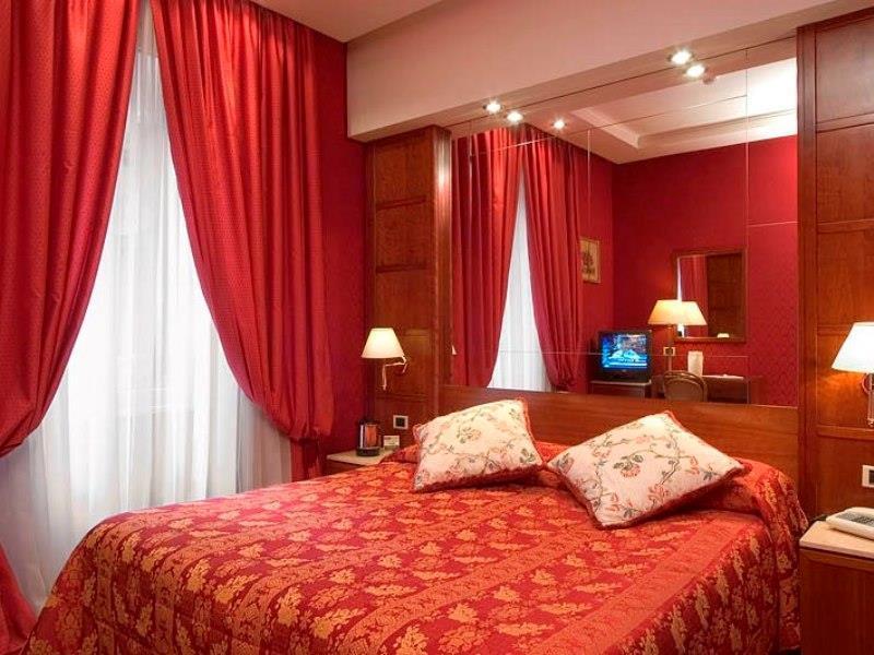 Lh Andreotti Hotel