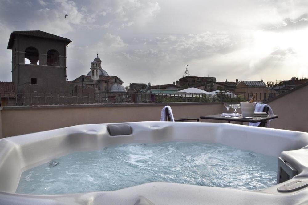 Navona Palace Luxury Apartment