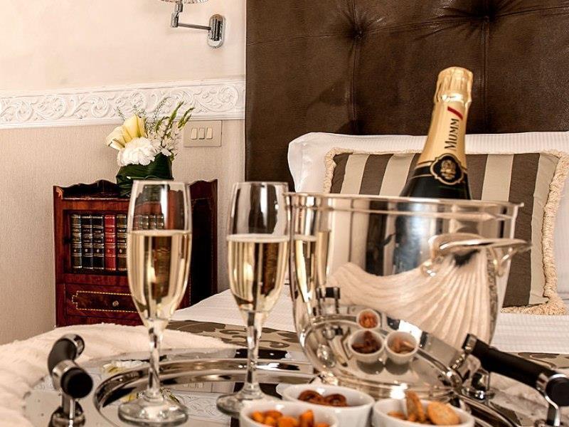 Residenza Zanardelli Bed & Breakfast 2*