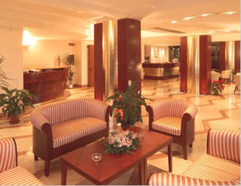 The Smooth 4* Roma