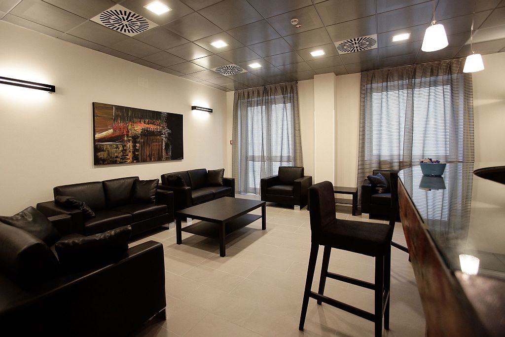 Artis Hotel 4*