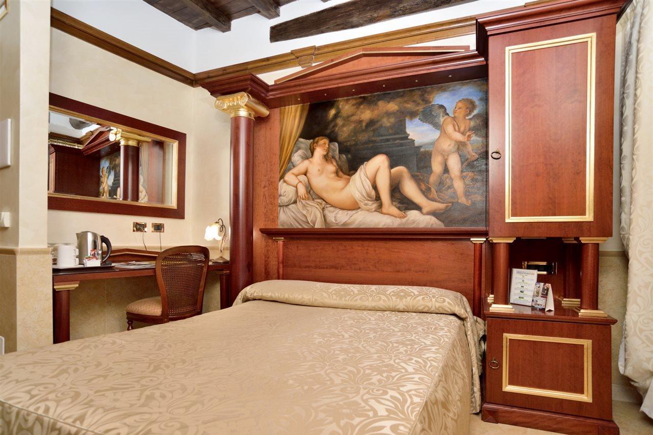 Hotel Pantheon