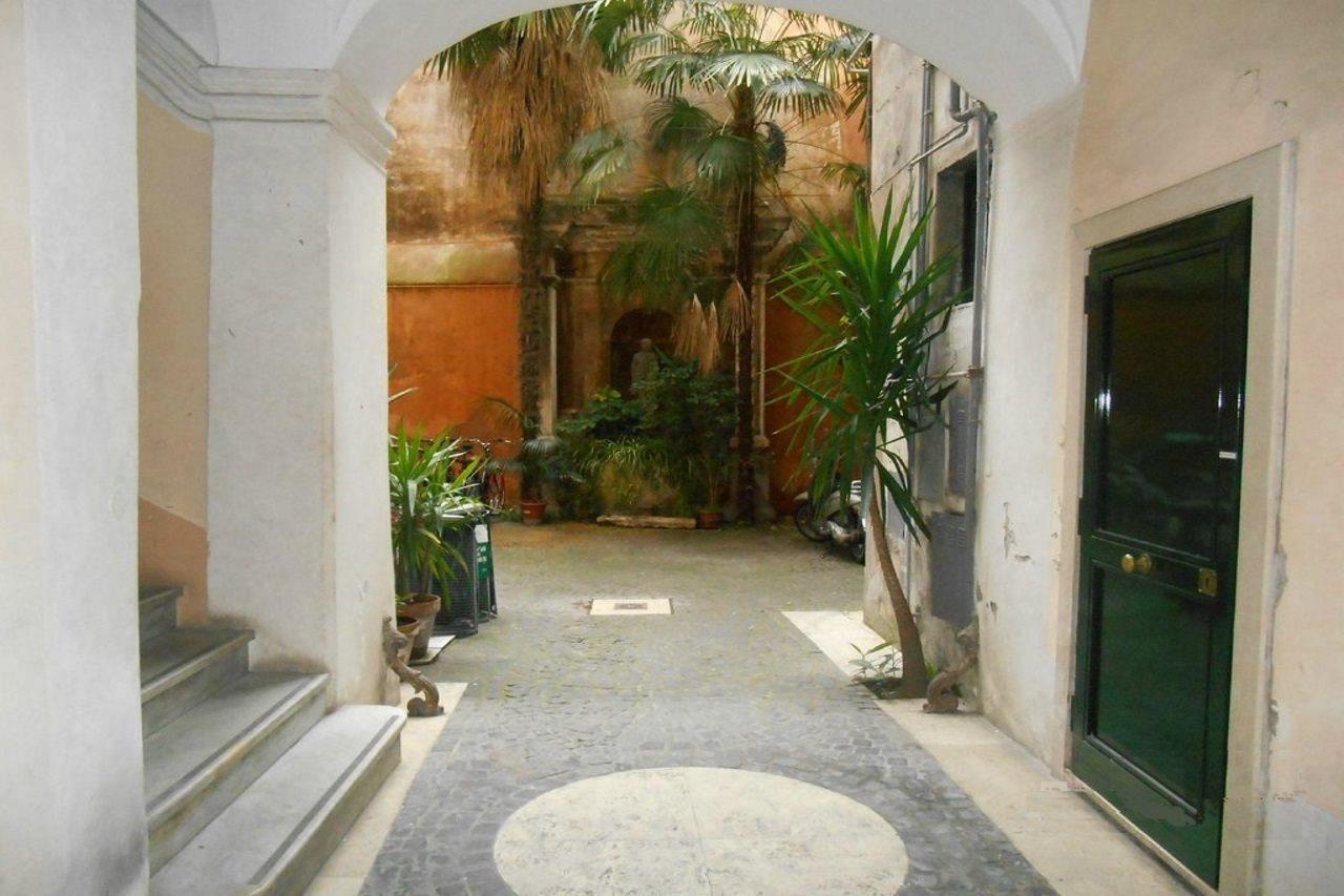 Bed & Breakfast Pantheon 3*