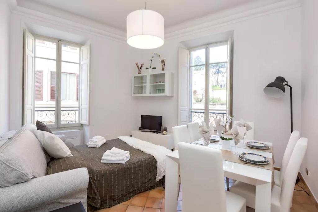 The Artists' Suite Apartment
