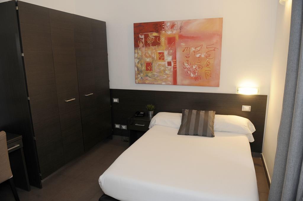 Hotel Place 2*